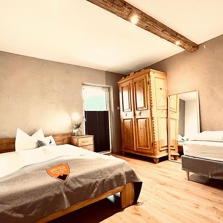 Pension Kreuzeck - Dein Gluecksplatz Am Lech ヴァイセンバッハ・アム・レッヒ エクステリア 写真