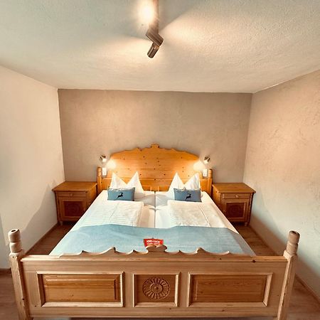 Pension Kreuzeck - Dein Gluecksplatz Am Lech ヴァイセンバッハ・アム・レッヒ エクステリア 写真